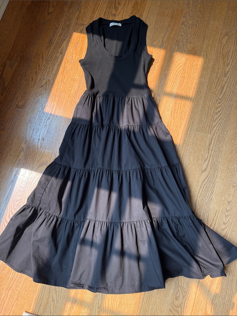 Sleeveless Tiered Maxi Dress - Black